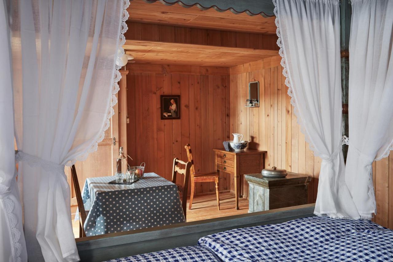 Nostalgie Bed & Breakfast Chraemerhus Curaglia Esterno foto